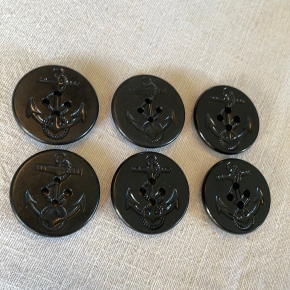 6 black pea coat/anchor buttons, black - Picture 3 of 6